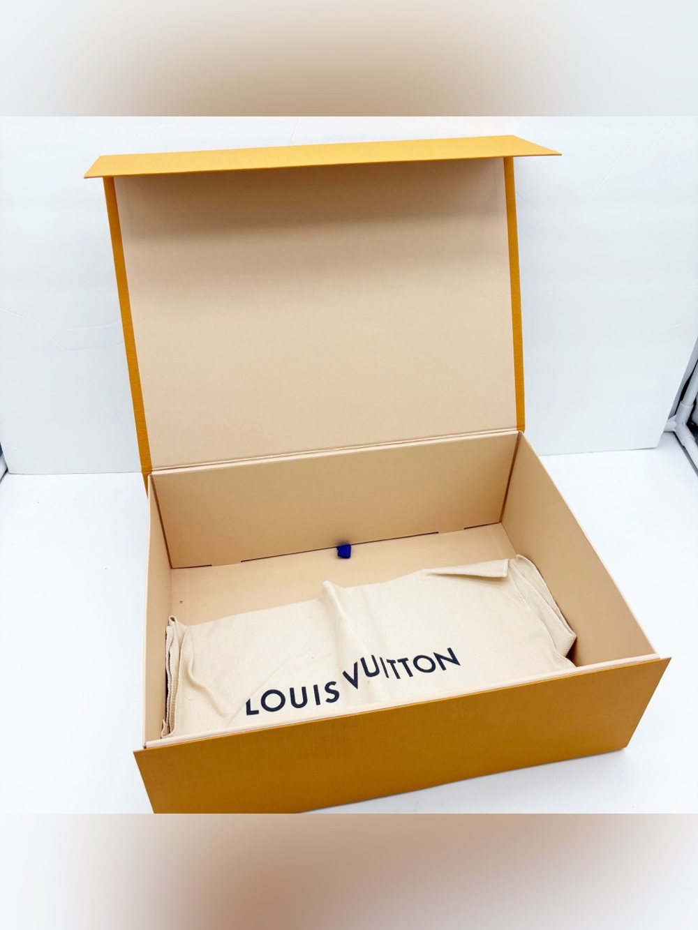 Louis Vuitton Set of 3 Boxes - Picture 5 of 13